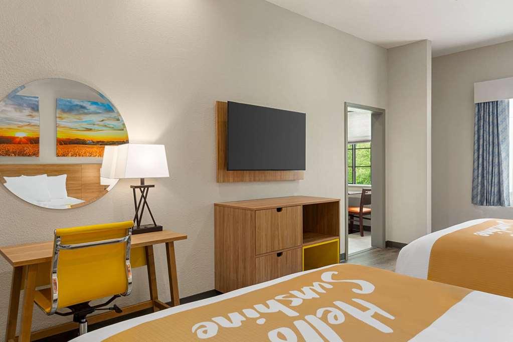 Days Inn & Suites By Wyndham Greater Tomball Kamer foto
